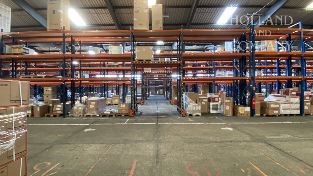 Skladový priestor v obci Madunice 5000 m2