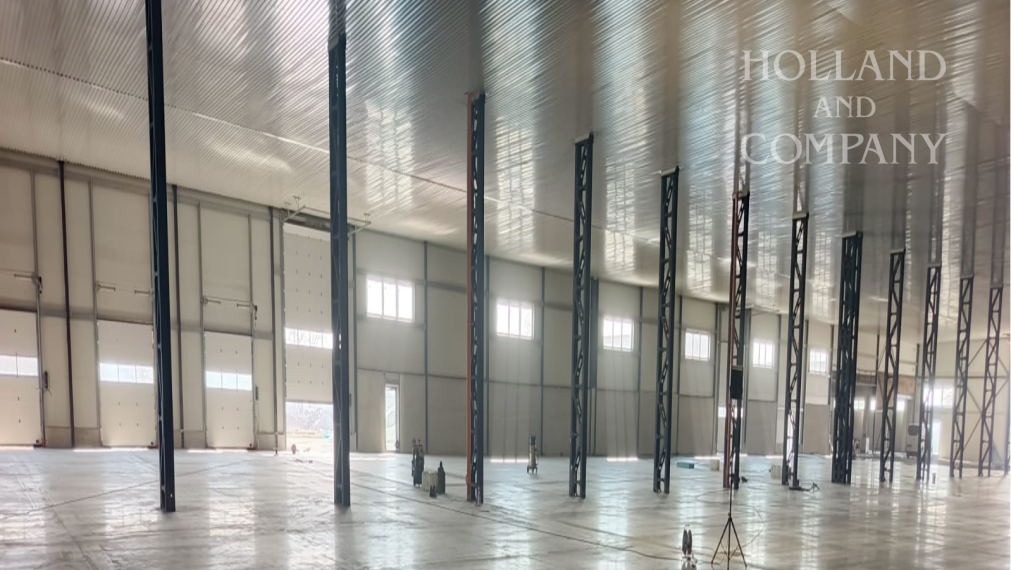 MODERN PRODUCTION & WAREHOUSE HALL | 11,000 m² in Gemer