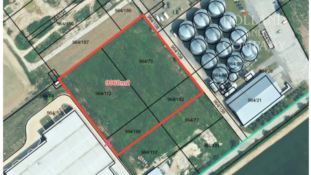 Priemyselný pozemok 9 060 m² so stavebným povolením, Šelpice