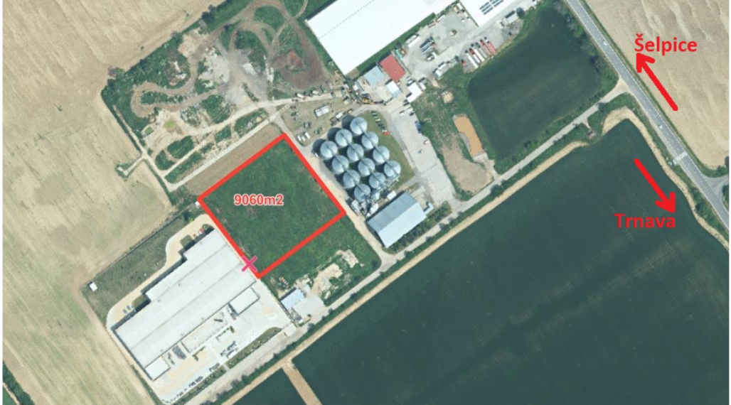 Priemyselný pozemok 9 060 m² so stavebným povolením, Šelpice