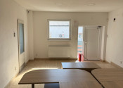 MODRA | Sklad 547 m² | Rampa + Drive-in | Ihneď - fotografia 3