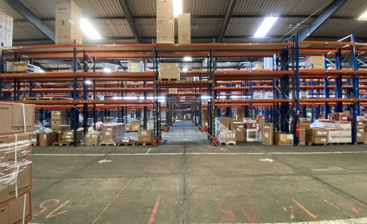 Skladový priestor v obci Madunice 5000 m2 - fotografia 6