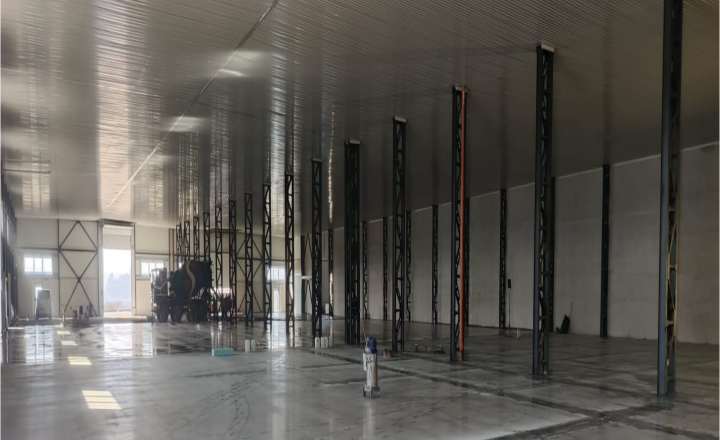 MODERNÁ VÝROBNO-SKLADOVÁ HALA | 11 000 m² v Gemeri - fotografia 4