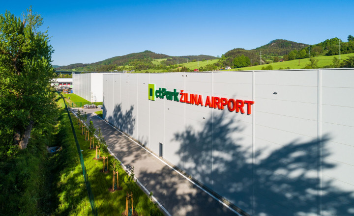 Skladový priestor na prenajom v Žiline 5000 m2 - fotografia 4
