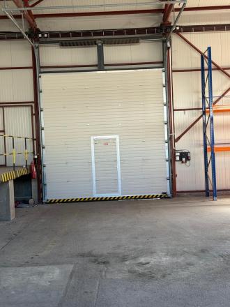 MODRA | Sklad 547 m² | Rampa + Drive-in | Ihneď - fotografia 9